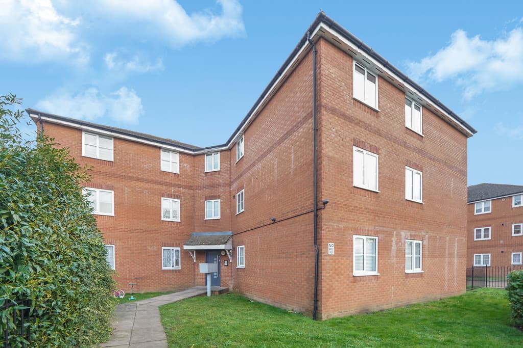 Greenwood Avenue, Enfield