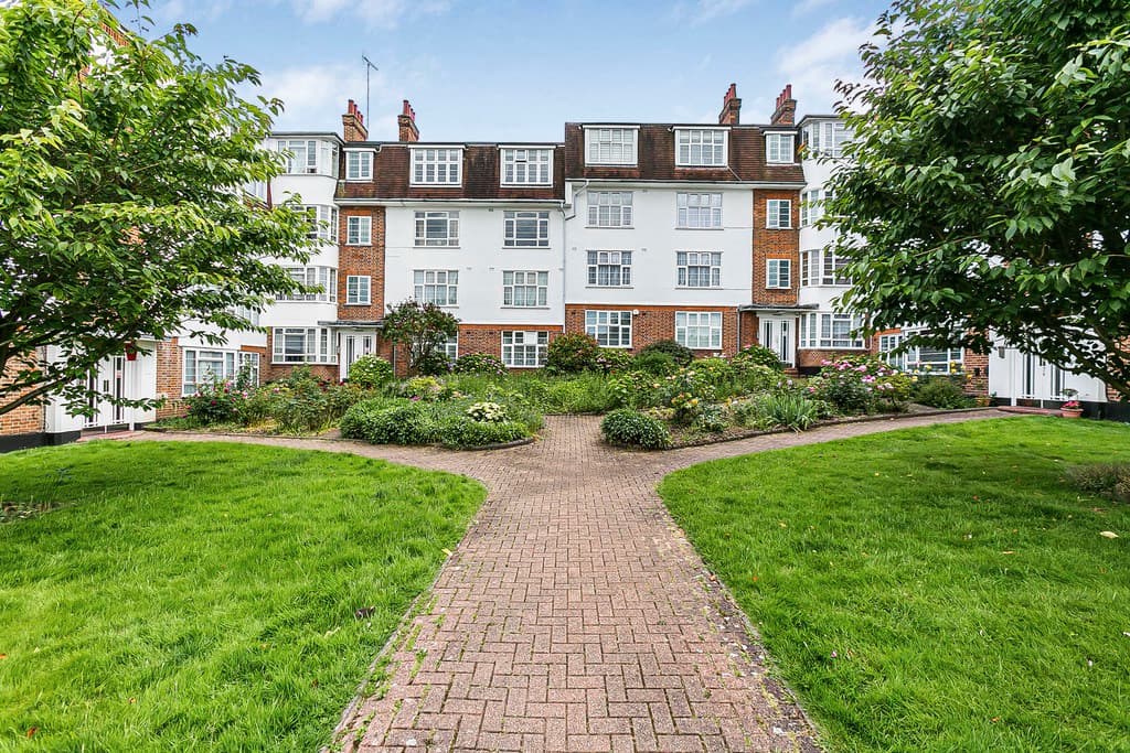 Eversley Park Road, London