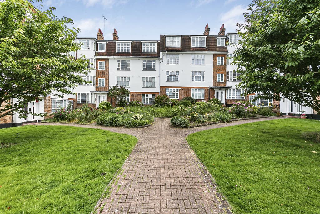 Eversley Park Road, London